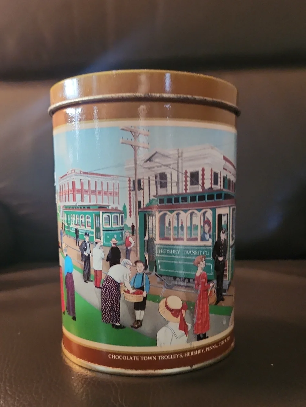 Hershey's Chocolate Town Trolley Tin - Brown & Green 1992 Series #8